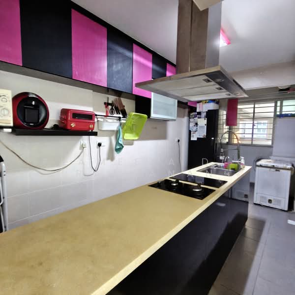 886C Woodlands Drive 50 HDB Flat For Sale at S$ 680,000 | PropertyGuru Singapore