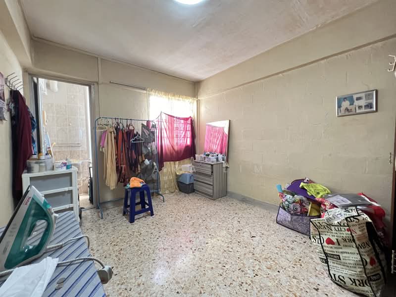 334 Clementi Avenue 2 HDB Flat For Sale at S$ 380,000 | PropertyGuru Singapore - Interior