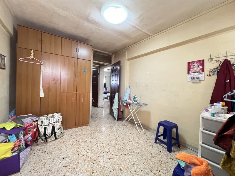 334 Clementi Avenue 2 HDB Flat For Sale at S$ 380,000 | PropertyGuru Singapore - Interior