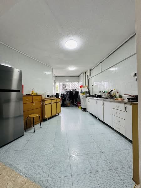 137 Lorong Ah Soo, 137 Lorong Ah Soo, Room Rental, 200 sqft, HDB Flat For Rent, by Joey Kuok, 500089848 - Kitchen - PropertyGuru.com.sg