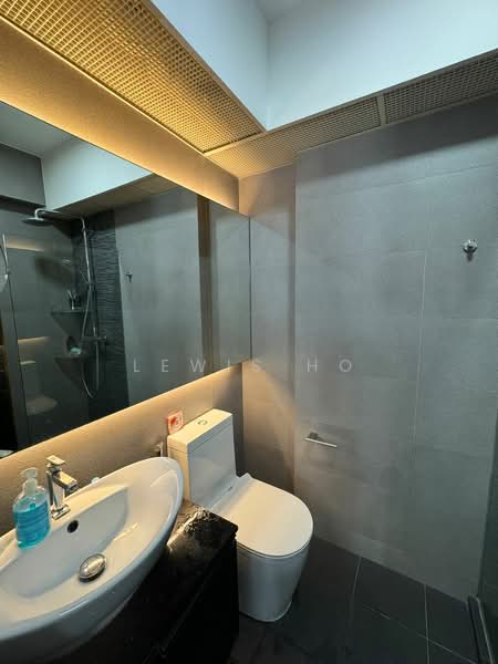332B Anchorvale Link, 332B Anchorvale Link, 3 Bedrooms, 990 sqft, HDB Flat For Sale, by Lewis Ho, 500089857 - Bathroom - PropertyGuru.com.sg