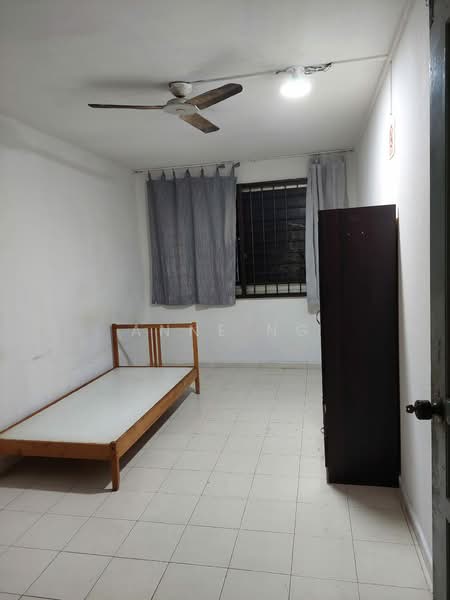 976 Jurong West Street 93 HDB Flat For Sale at S$ 620,000 | PropertyGuru Singapore - Bedroom