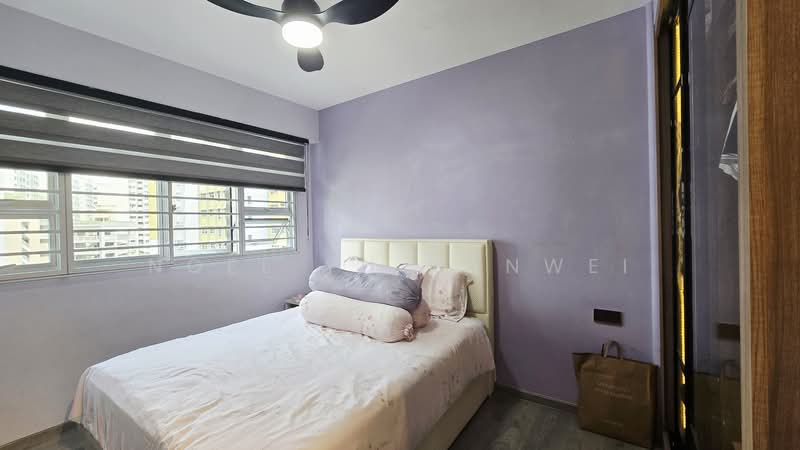 443C Bukit Batok West Avenue 8 HDB Flat For Sale at S$ 825,000 | PropertyGuru Singapore - Bedroom