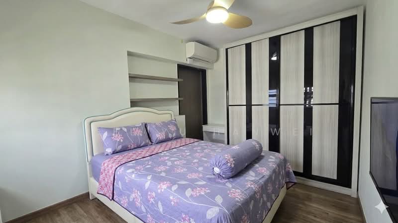 443C Bukit Batok West Avenue 8 HDB Flat For Sale at S$ 825,000 | PropertyGuru Singapore - Bedroom