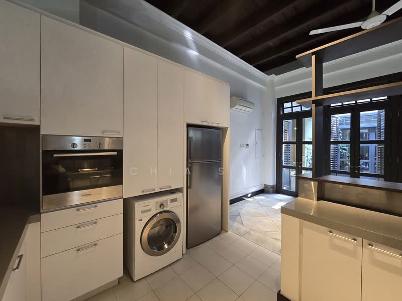 Emerald Hill Conservation Area, 15 Emerald Hill Road, 2 Bedrooms, 1,264 sqft, Conservation House For Rent, by Chia S M, 500089877 - Kitchen - PropertyGuru.com.sg