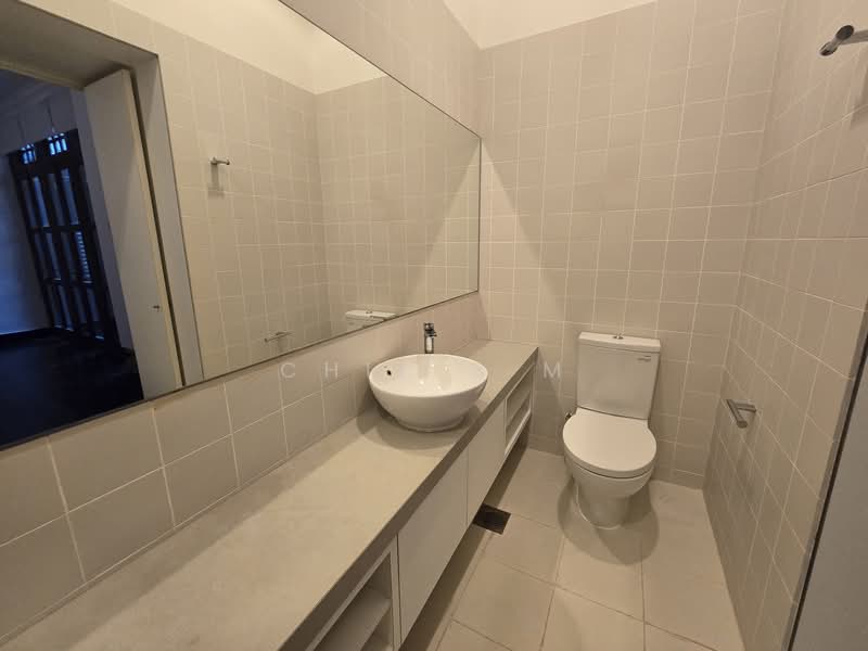 Emerald Hill Conservation Area, 15 Emerald Hill Road, 2 Bedrooms, 1,264 sqft, Conservation House For Rent, by Chia S M, 500089877 - Bathroom - PropertyGuru.com.sg
