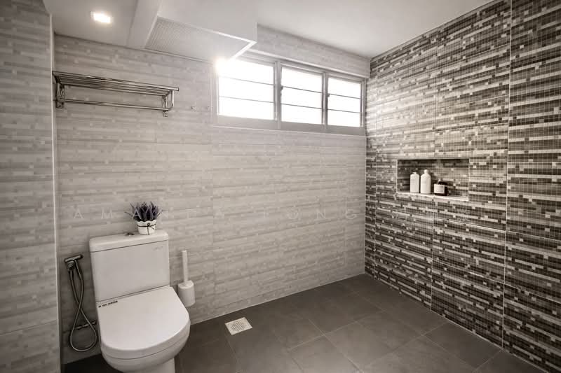 432 Tampines Street 41 HDB Flat For Sale at S$ 780,000 | PropertyGuru Singapore - Bathroom