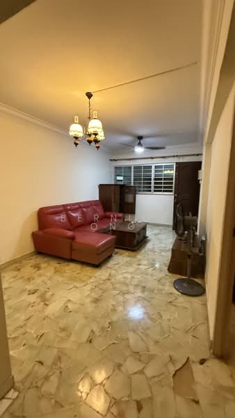 273 Tampines Street 22, 273 Tampines Street 22, 2 Bedrooms, 750 sqft, HDB Flat For Rent, by Bernice Ong, 500089887 - Living Room - PropertyGuru.com.sg