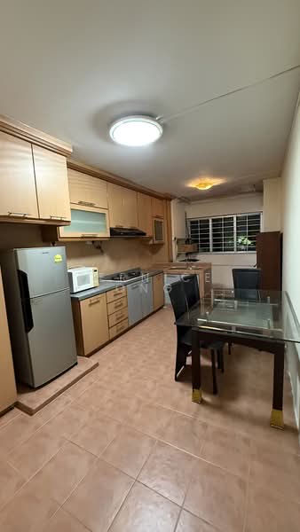 273 Tampines Street 22, 273 Tampines Street 22, 2 Bedrooms, 750 sqft, HDB Flat For Rent, by Bernice Ong, 500089887 - Kitchen - PropertyGuru.com.sg