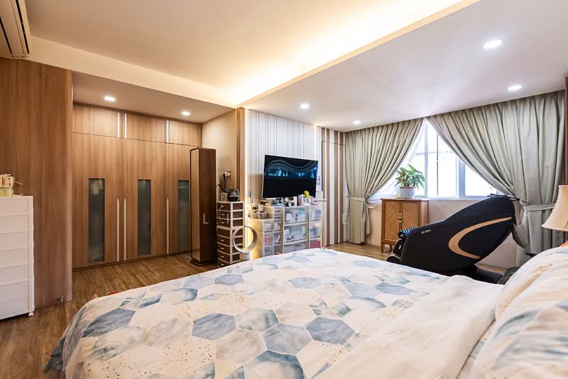 Loyang Villas Terraced House For Sale at S$ 2,950,000 | PropertyGuru Singapore - Bedroom