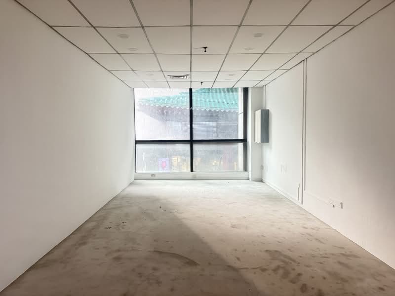 Lucky Plaza, 304 Orchard Road, Orchard / River Valley, 388 sqft, Mall Shop For Sale, by Lui Yen Yuin, 500089903 - Interior - CommercialGuru.com.sg