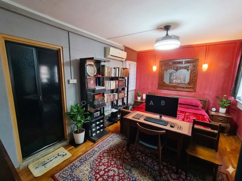 257A Compassvale Road HDB Flat For Sale at S$ 635,000 | PropertyGuru Singapore - Bedroom