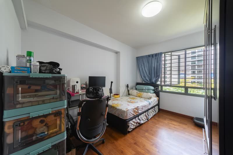 678B Punggol Drive HDB Flat For Sale at S$ 738,000 | PropertyGuru Singapore - Bedroom