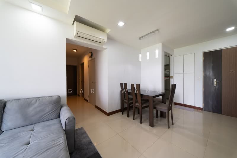 678B Punggol Drive HDB Flat For Sale at S$ 738,000 | PropertyGuru Singapore - Living Room