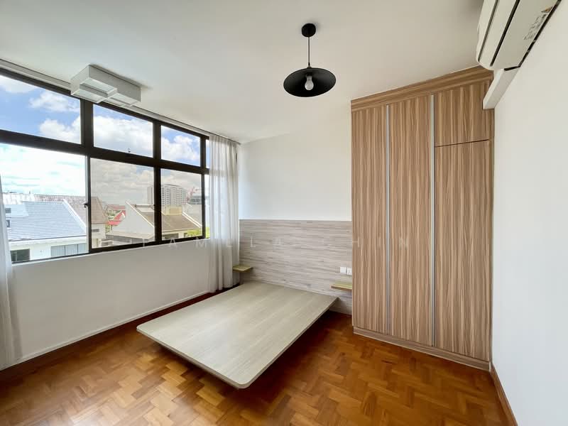 Platina Road Semi-Detached House For Sale at S$ 4,990,000 | PropertyGuru Singapore - Bedroom