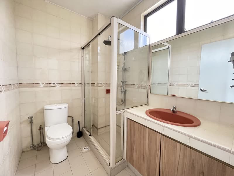 Platina Road Semi-Detached House For Sale at S$ 4,990,000 | PropertyGuru Singapore - Bathroom