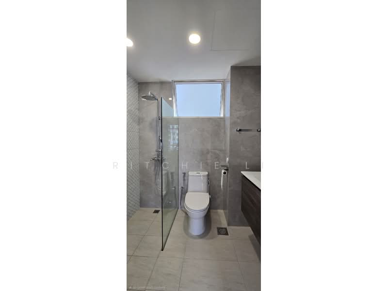 Bishan Park Condo Condominium For Sale at S$ 2,499,999 | PropertyGuru Singapore - Bathroom