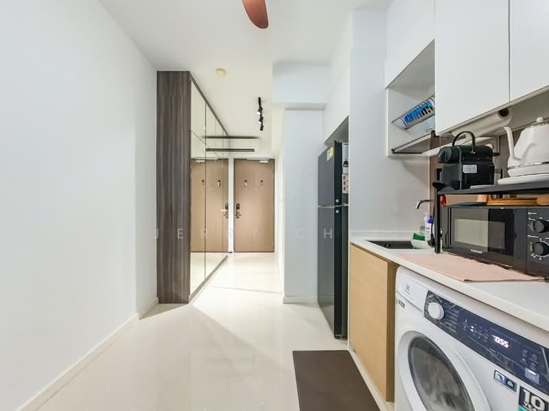 Treasure at Tampines Condominium For Sale at S$ 1,100,000 | PropertyGuru Singapore - Corridor