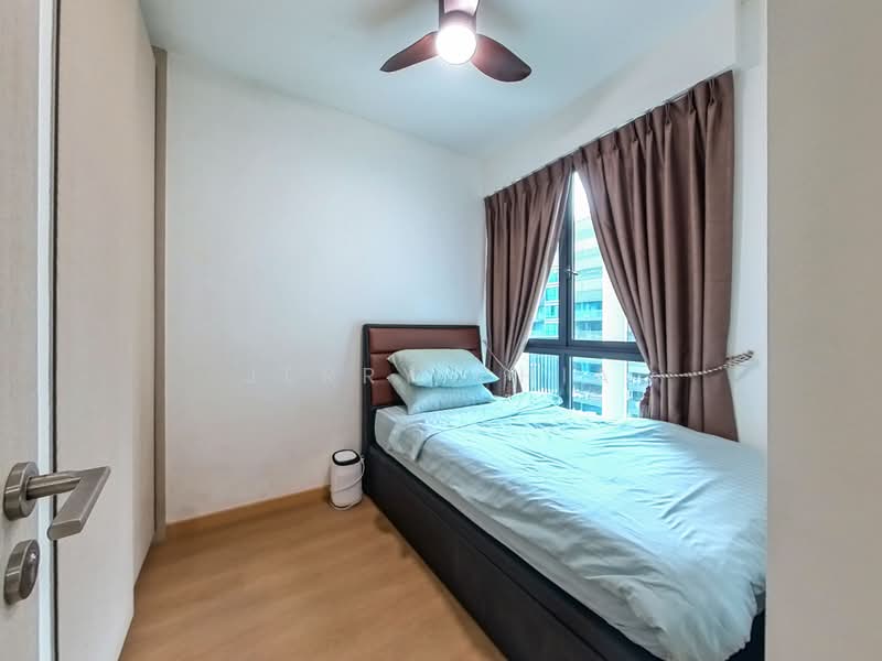 Treasure at Tampines Condominium For Sale at S$ 1,100,000 | PropertyGuru Singapore - Bedroom