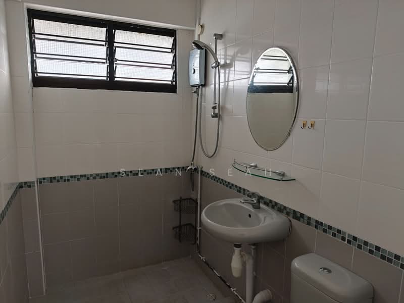 115 Yishun Ring Road, 115 Yishun Ring Road, 3 Bedrooms, 1,173 sqft, HDB Flat For Sale, by Sean Seah, 500089976 - Bathroom - PropertyGuru.com.sg