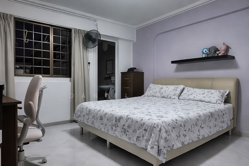 432 Tampines Street 41 HDB Flat For Sale at S$ 638,000 | PropertyGuru Singapore - Bedroom