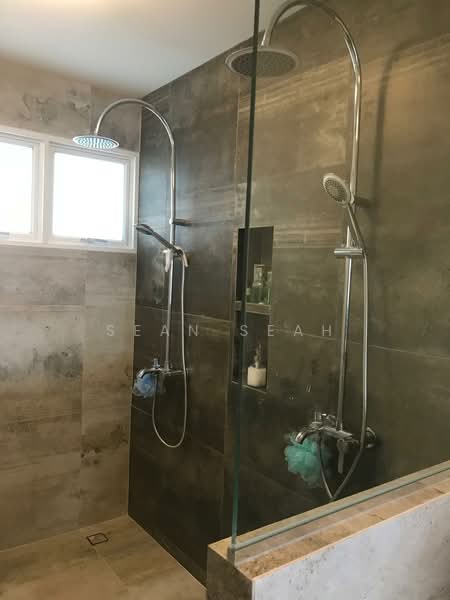 203 Choa Chu Kang Avenue 1, 203 Choa Chu Kang Avenue 1, 3 Bedrooms, 1,571 sqft, HDB Flat For Sale, by Sean Seah, 500089983 - Bathroom - PropertyGuru.com.sg