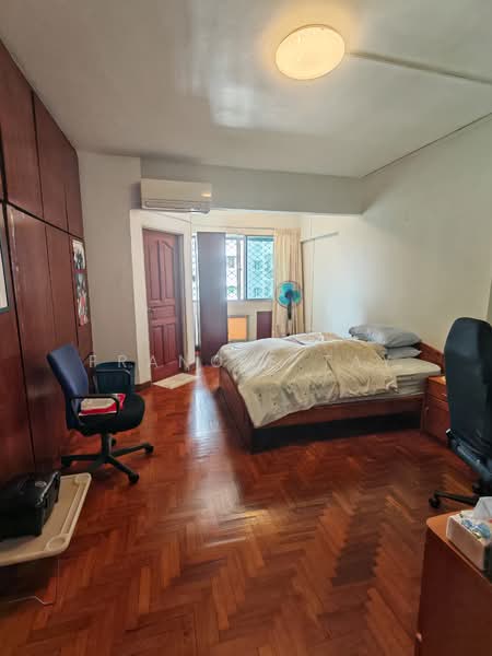 Mandalay Towers Condominium For Sale at S$ 4,488,000 | PropertyGuru Singapore - Bedroom