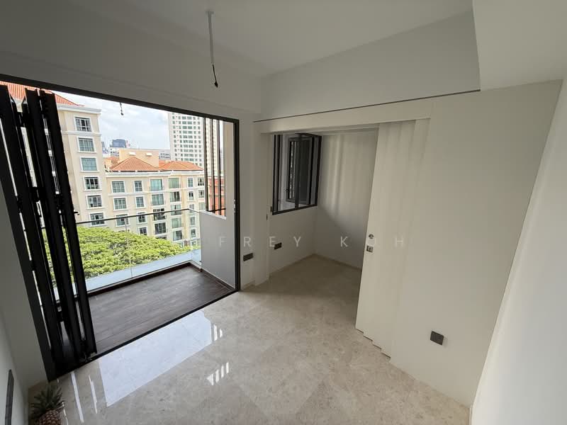 Hill House, 10A-11 Institution Hill, 10B, 2 Bedrooms, 452 sqft, Condominium For Rent, by Jeffrey Koh, 500090015 - Extendable Living room - PropertyGuru.com.sg