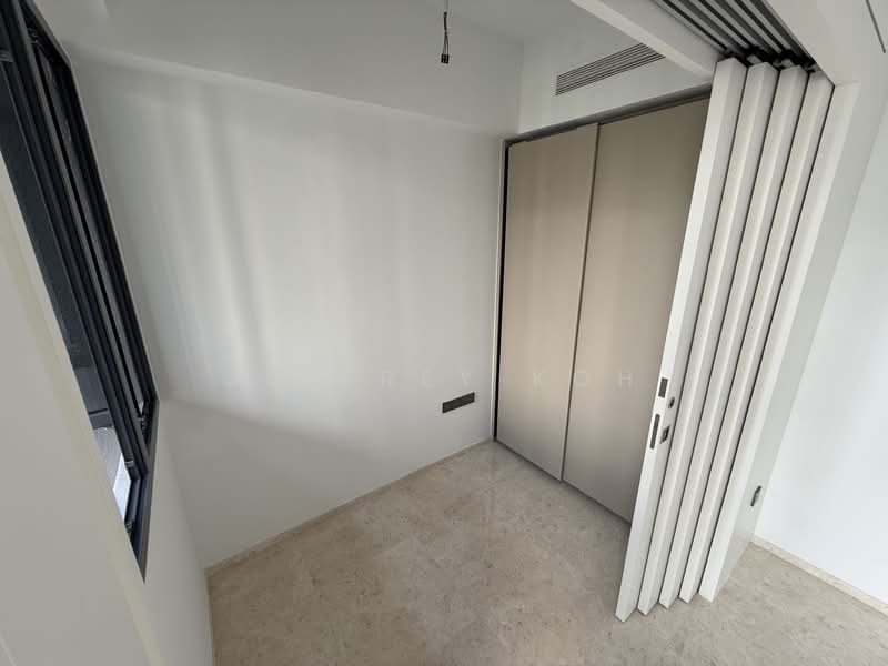 Hill House, 10A-11 Institution Hill, 10B, 2 Bedrooms, 452 sqft, Condominium For Rent, by Jeffrey Koh, 500090015 - 2nd bedroom/Extended Living room - PropertyGuru.com.sg