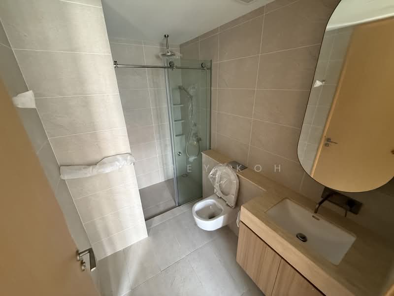 Hill House, 10A-11 Institution Hill, 10B, 2 Bedrooms, 452 sqft, Condominium For Rent, by Jeffrey Koh, 500090015 - Bathroom - PropertyGuru.com.sg