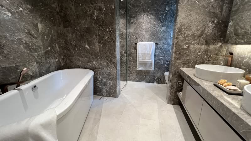 Watten House Condominium For Sale at S$ 7,837,000 | PropertyGuru Singapore - Master Bathroom