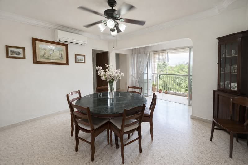 458 Ang Mo Kio Avenue 10 HDB Flat For Sale at S$ 749,000 | PropertyGuru Singapore - Dining Room
