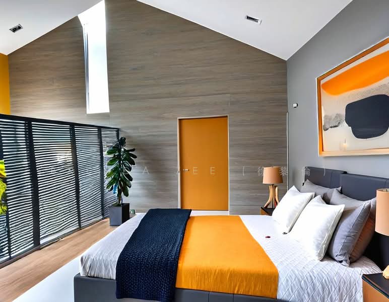 BRENDA ZEE ✧ 945O9938 ✧ Freehold Inter-Terrace in prime location Terraced House For Sale at S$ 4,799,999 | PropertyGuru Singapore - Bedroom