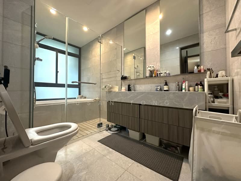 Duchess Residences, 102 Duchess Avenue, 3 Bedrooms, 1,485 sqft, Condominium For Rent, by Susan Tong, 500090073 - Bathroom - PropertyGuru.com.sg