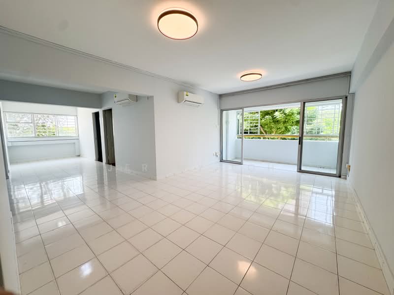 Neptune Court, 9 Marine Vista, 3 Bedrooms, 1,270 sqft, Apartment For Sale, by Jeremy Toh, 500090076 - Living Room - PropertyGuru.com.sg