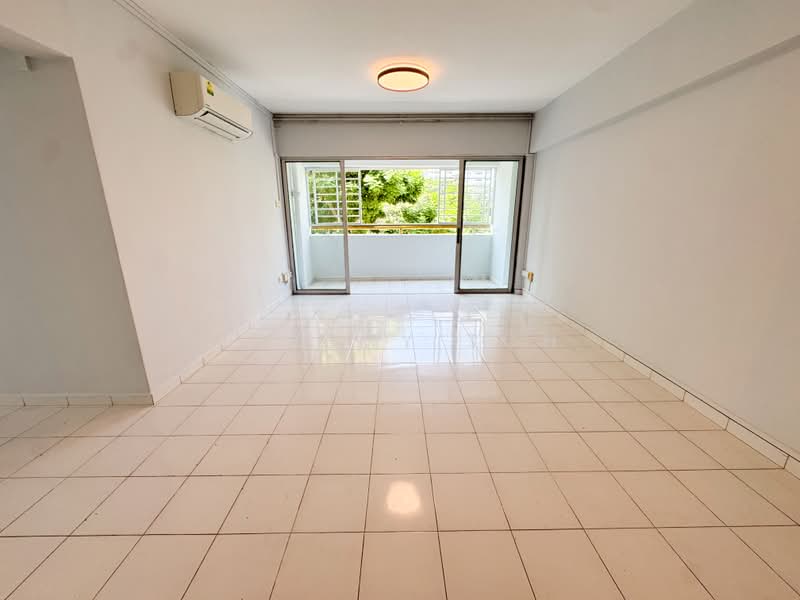Neptune Court, 9 Marine Vista, 3 Bedrooms, 1,270 sqft, Apartment For Sale, by Jeremy Toh, 500090076 - Balcony - PropertyGuru.com.sg