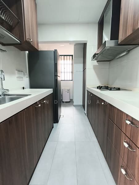 Nineteen Shelford, 19 Shelford Road, 3 Bedrooms, 1,218 sqft, Condominium For Sale, by Wendy Duan, 500090080 - Kitchen - PropertyGuru.com.sg