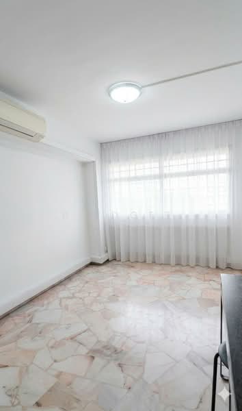 352 Woodlands Avenue 1 HDB Flat For Sale at S$ 720,000 | PropertyGuru Singapore - Interior
