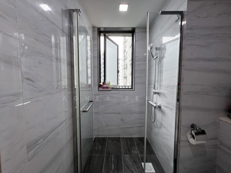 The Alps Residences, 107 Tampines Street 86, 2 Bedrooms, 700 sqft, Condominium For Rent, by Agnes Seng, 500090092 - Bathroom - PropertyGuru.com.sg