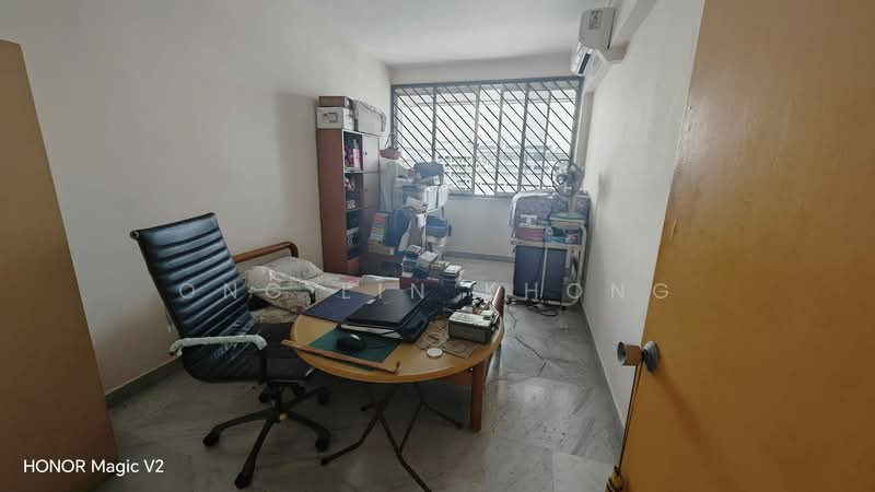 864 Tampines Street 83 HDB Flat For Sale at S$ 838,888 | PropertyGuru Singapore - Study