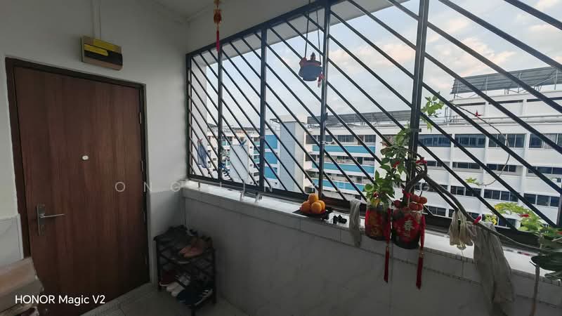 864 Tampines Street 83 HDB Flat For Sale at S$ 838,888 | PropertyGuru Singapore - Balcony