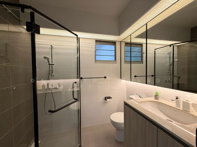 356A Anchorvale Lane HDB Flat For Sale at S$ 898,000 | PropertyGuru Singapore - Bathroom