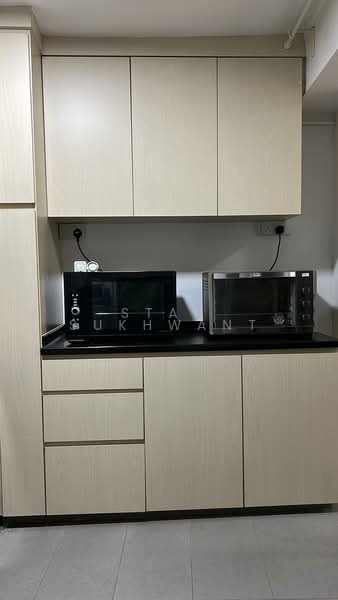44 Telok Blangah Drive HDB Flat For Sale at S$ 440,000 | PropertyGuru Singapore - Kitchen