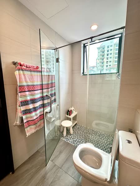 Pebble Bay Condominium For Sale at S$ 5,380,000 | PropertyGuru Singapore - Bathroom