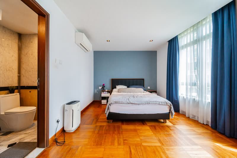 Jervois Jade Apartment For Sale at S$ 1,700,000 | PropertyGuru Singapore - Master Bedroom