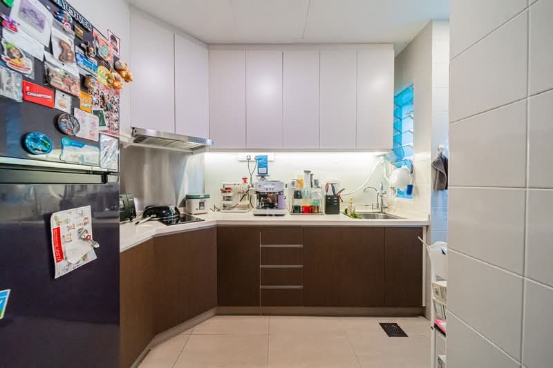 Jervois Jade Apartment For Sale at S$ 1,700,000 | PropertyGuru Singapore - Kitchen