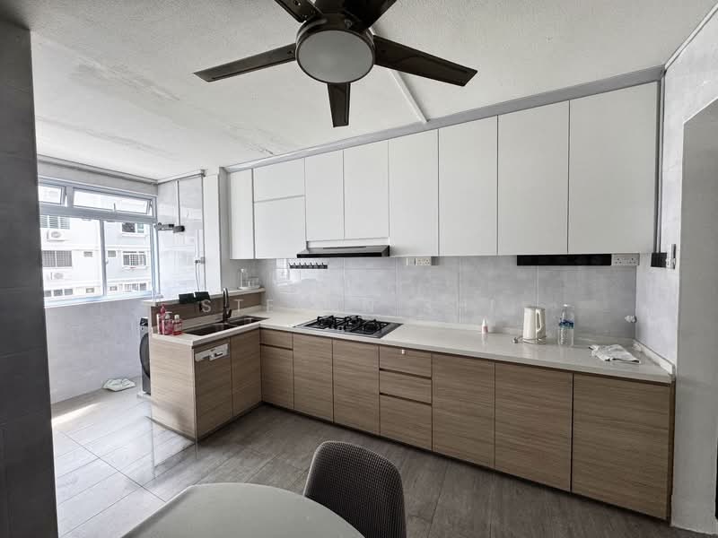 108 Bukit Batok West Avenue 6, 108 Bukit Batok West Avenue 6, 3 Bedrooms, 1,119 sqft, HDB Flat For Sale, by Steven Shi, 500090131 - Kitchen - PropertyGuru.com.sg