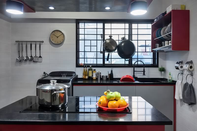 288 Tampines Street 22 HDB Flat For Sale at S$ 708,000 | PropertyGuru Singapore - Kitchen