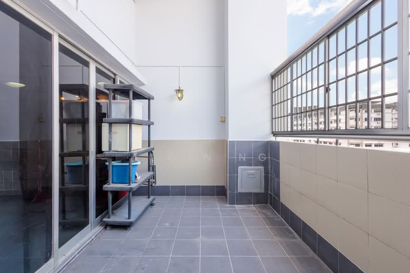 101 Pasir Ris Street 12 HDB Flat For Sale at S$ 1,048,888 | PropertyGuru Singapore - Balcony