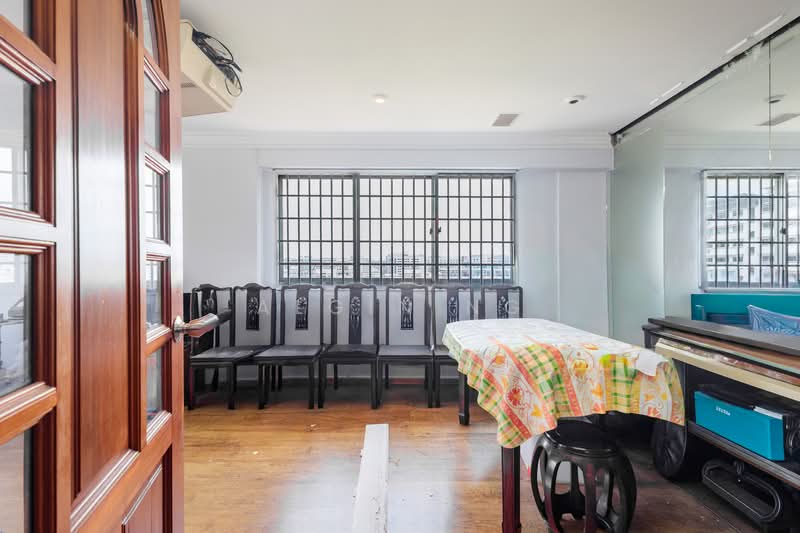 101 Pasir Ris Street 12 HDB Flat For Sale at S$ 1,048,888 | PropertyGuru Singapore - Dining Room